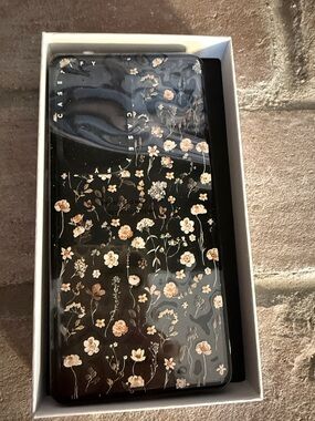 Casetify Black Floral Gloss Phone Case with White Logo Box for galaxy s25